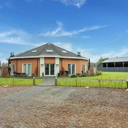 Prázdninový dům In With Sauna *