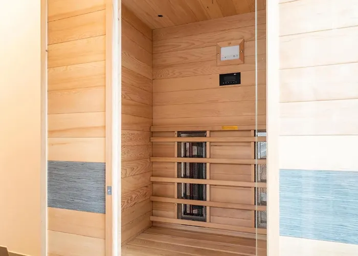 In With Sauna Goirle